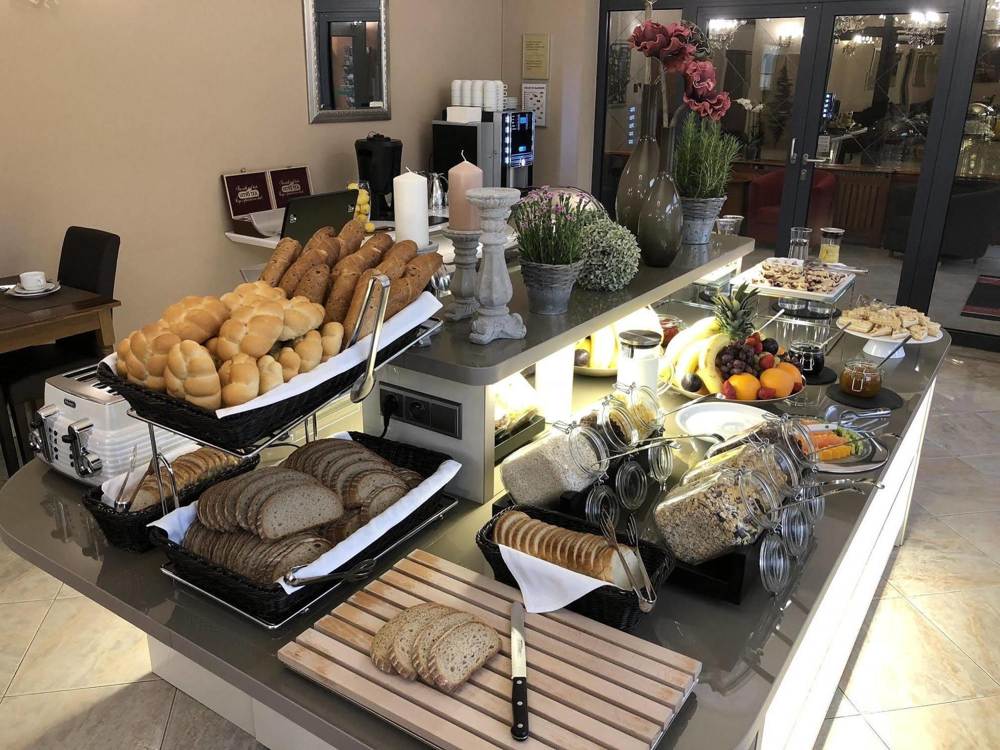 Kavalir Hotel Prague Ngoại thất bức ảnh