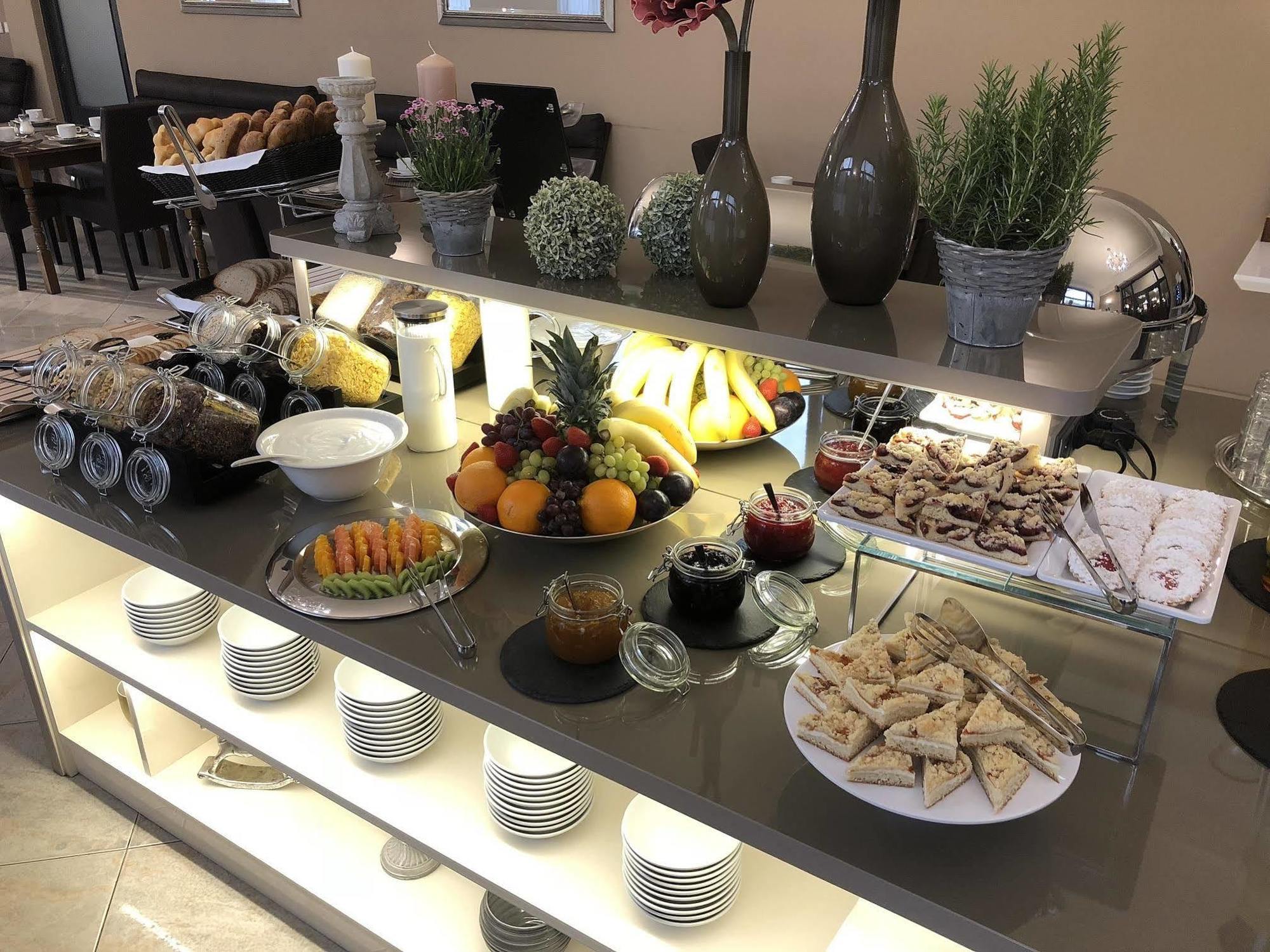 Kavalir Hotel Prague Ngoại thất bức ảnh