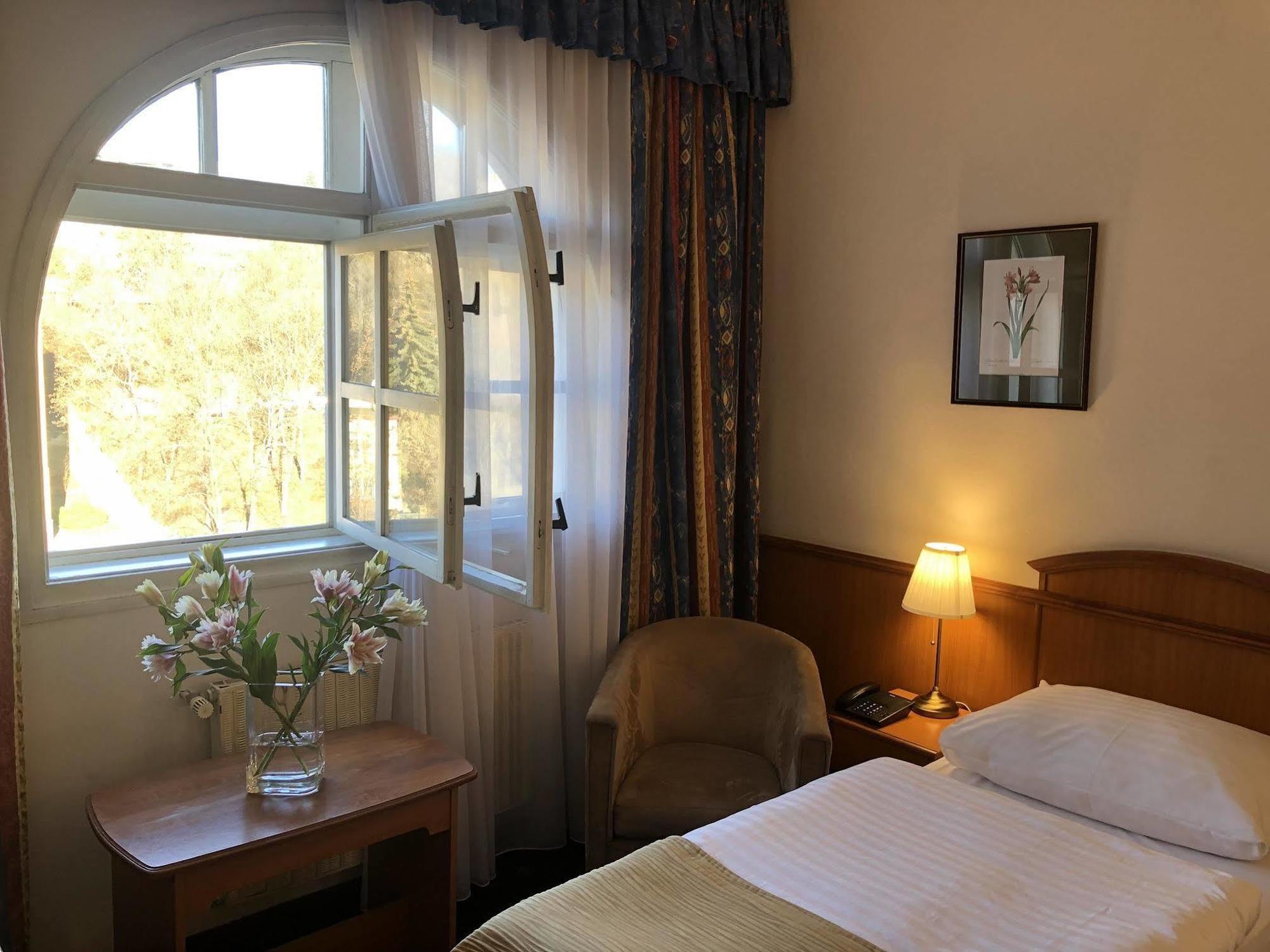 Kavalir Hotel Prague Ngoại thất bức ảnh